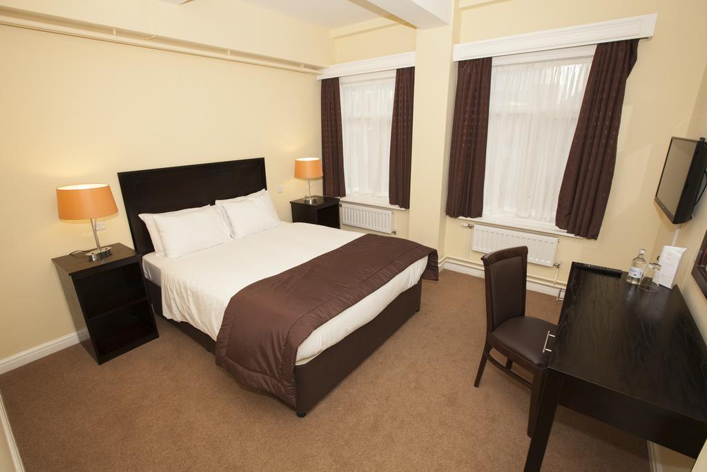 Dolphin Sa1 Otel Swansea Oda fotoğraf