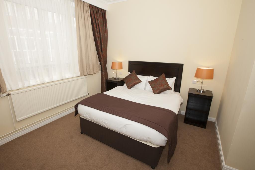 Dolphin Sa1 Otel Swansea Oda fotoğraf