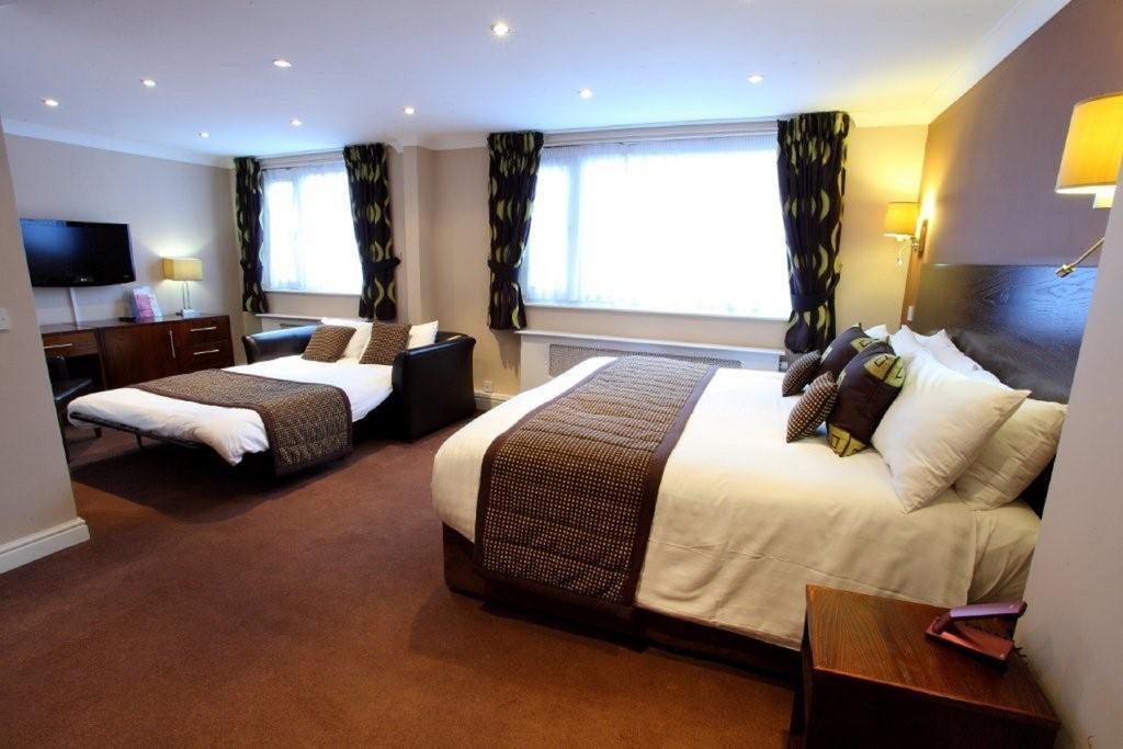 Dolphin Sa1 Otel Swansea Oda fotoğraf