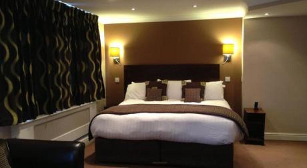 Dolphin Sa1 Otel Swansea Oda fotoğraf